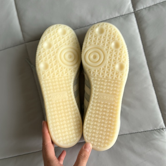 Adidas Orginals Samba chalk and silver, brand new in a box, size men 5 - Picture 11 of 12